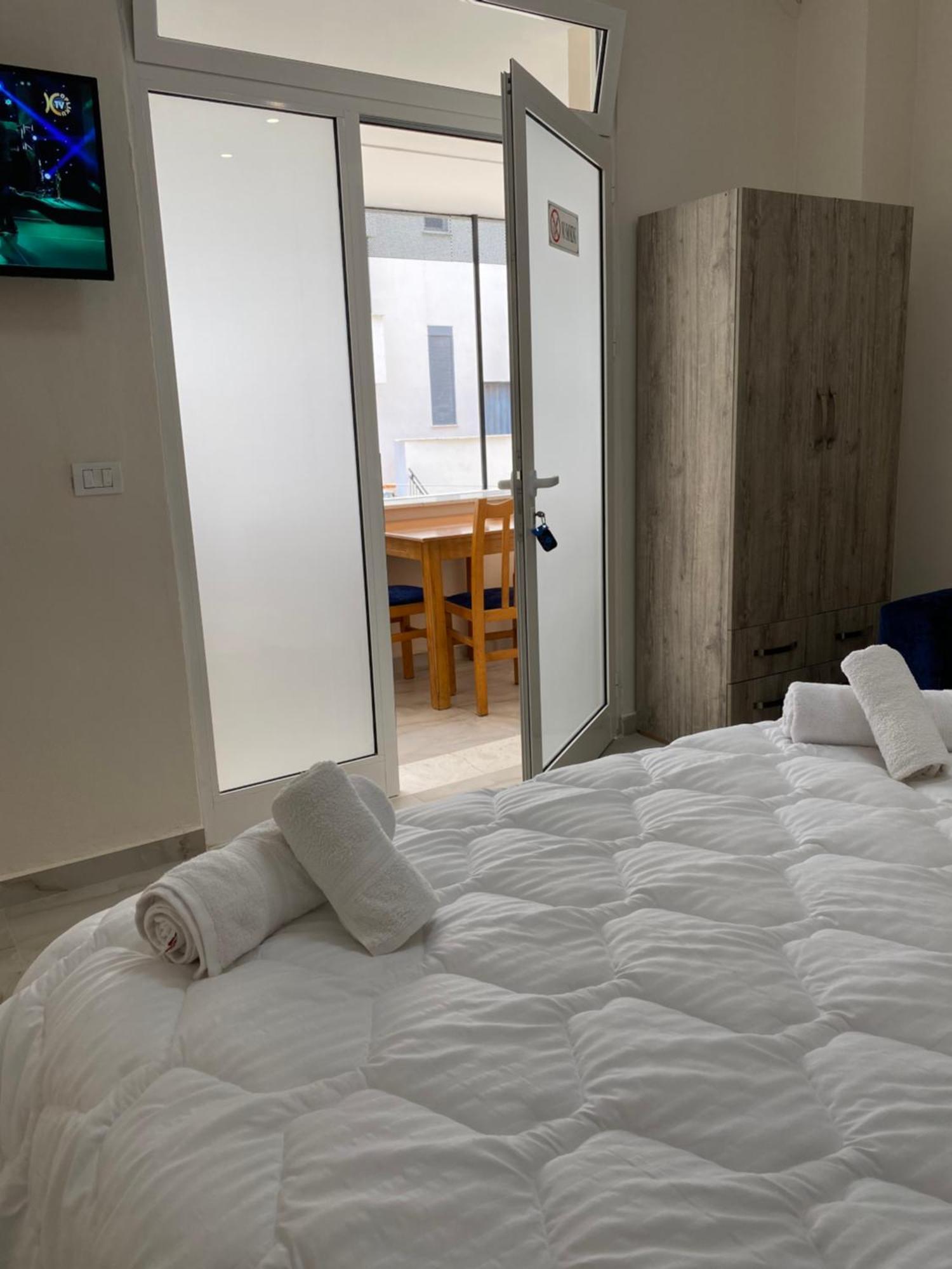 Troy Aparthotel Durrës Exterior foto
